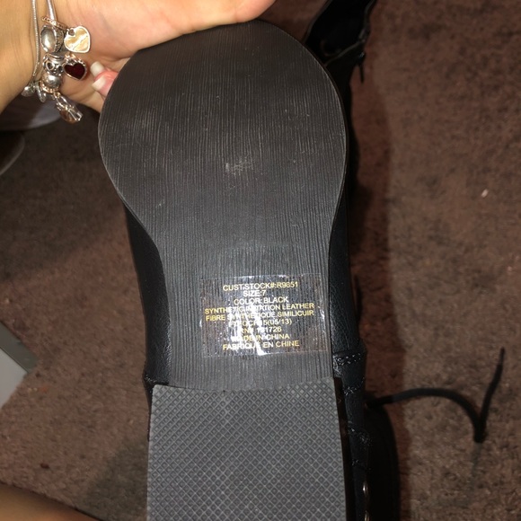 Boots - Picture 3 of 3